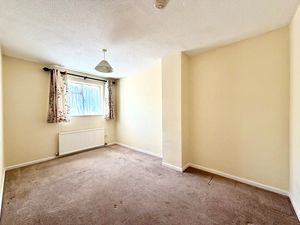 Bedroom- click for photo gallery